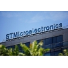 STMICROELECTRONICS выпускает трехлетний план для реструктуризации и модернизации по производству производства
